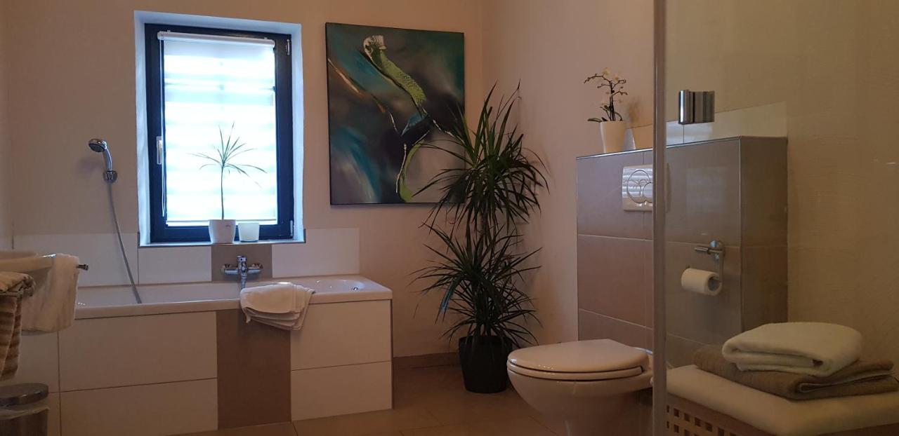 Ferienwohnung Weingut Schunck Leinsweiler Exterior foto
